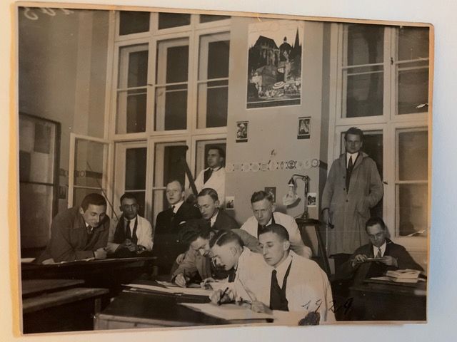 Bild 18: Victor Schons und Komilitonen 1929